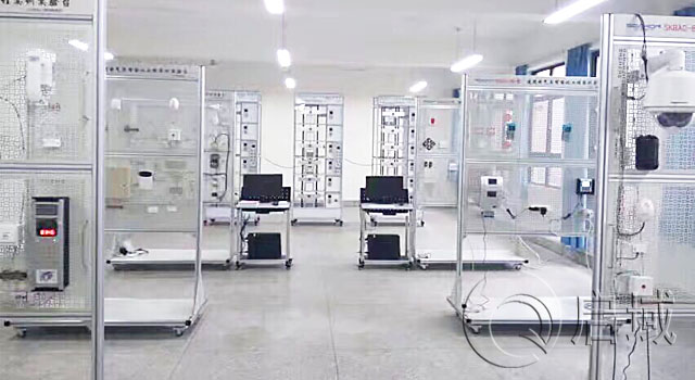 鋁型材產品試驗台